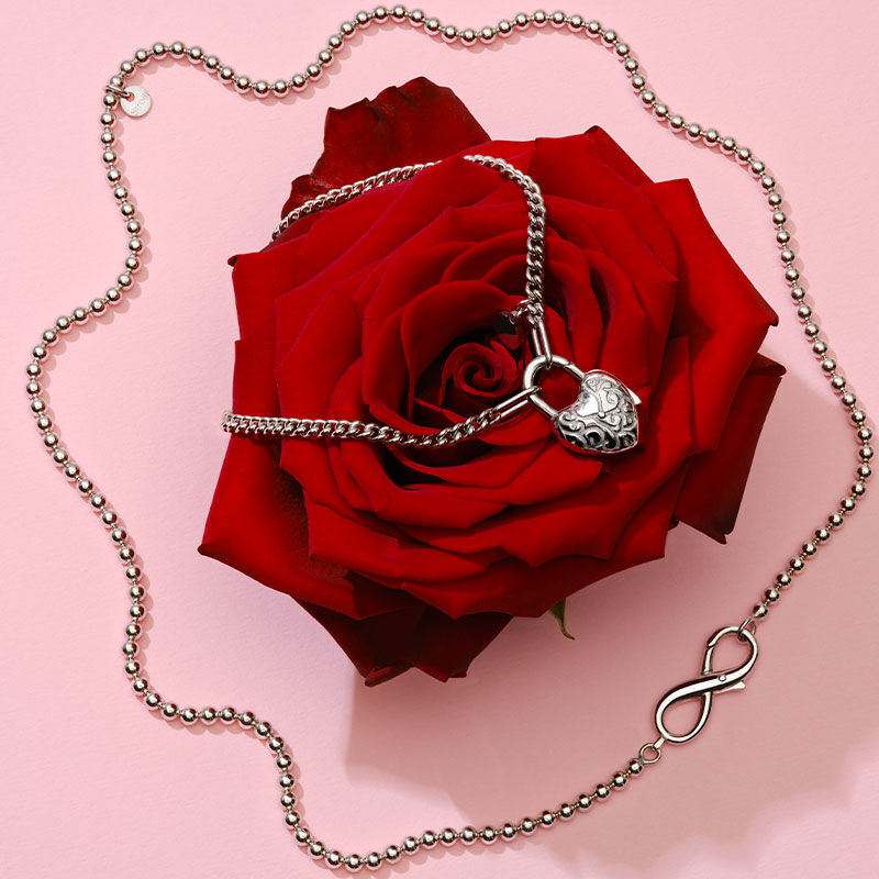 Una collana romantica