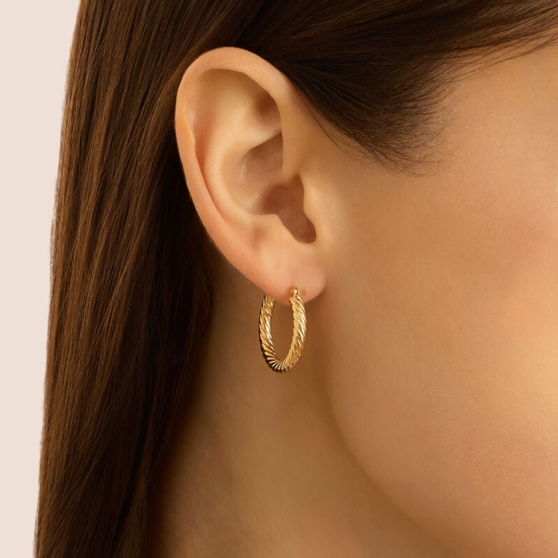 Orecchini A Cerchio Gold Essence Oro Giallo - Orecchini a Cerchio Donna | Stroili