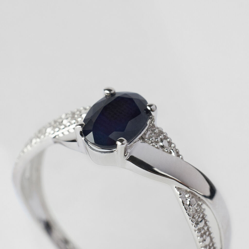 Anello Solitario Charlotte Oro Bianco Zaffiro - Anelli con Pietre Donna | Stroili