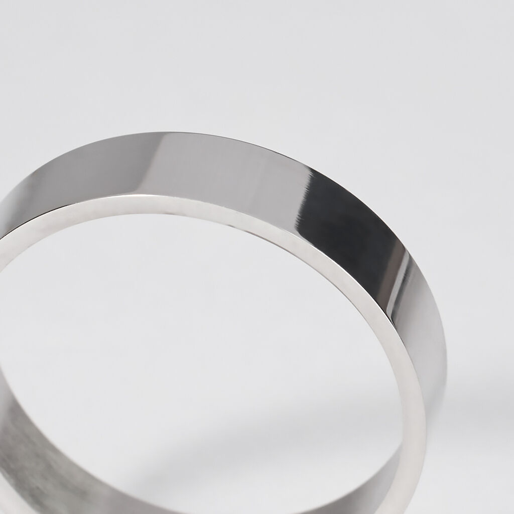 Anello Fascia Gentleman Argento Rodiato - Anelli con Incisione Uomo | Stroili