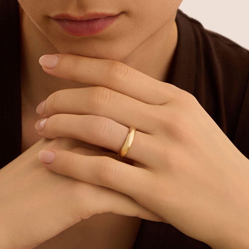 Fede Comoda Leggera 4 mm Oro Giallo - Anelli con Incisione Unisex | Stroili