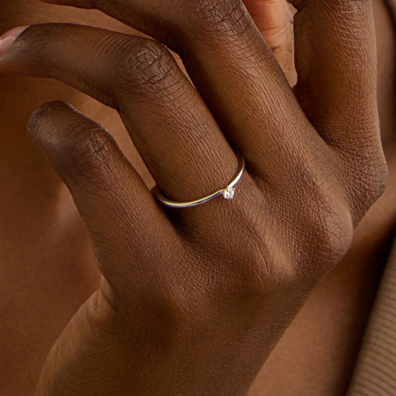 Anello Solitario Grace Oro Bianco Diamante - Anelli con Pietre Donna | Stroili