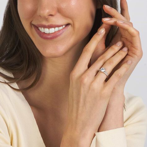 Anello Solitario Claire Oro Bianco Cubic Zirconia - Anelli con Pietre Donna | Stroili