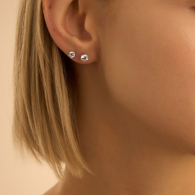 Orecchini Lobo Punto Luce Claire Oro Bianco Cubic Zirconia - Orecchini a Lobo Donna | Stroili