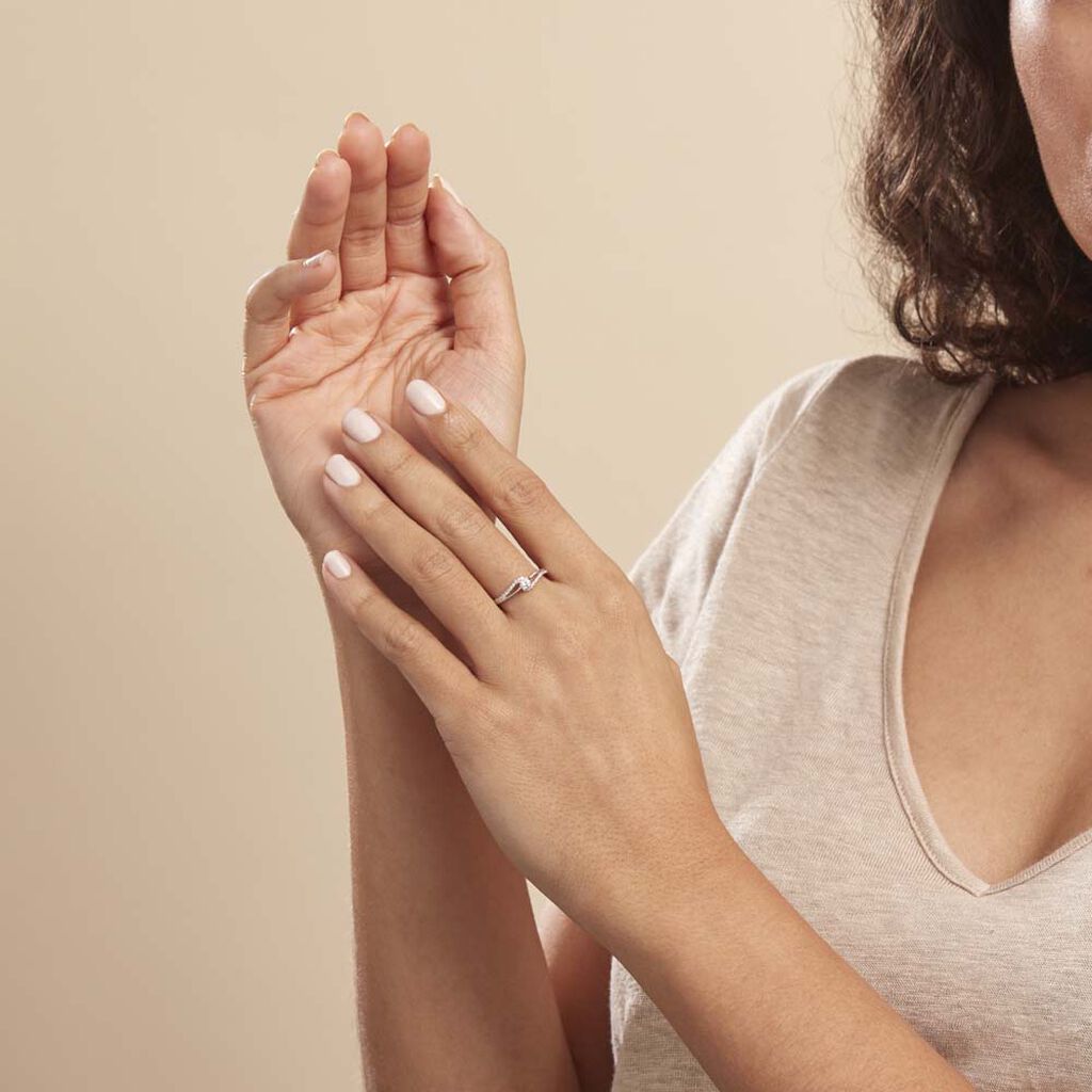 Anello Solitario Grace Oro Bianco Diamante - Anelli con Pietre Donna | Stroili