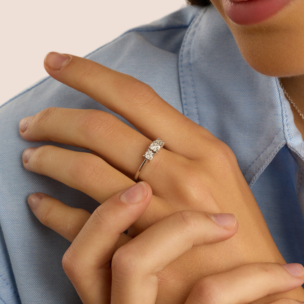 Anello Trilogy Petali Oro Bianco Diamante