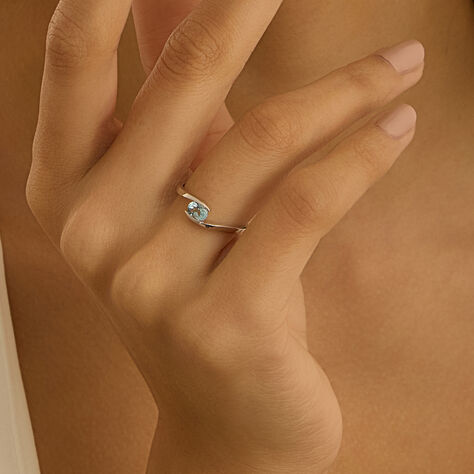 Anello Solitario Amélie Oro Bianco Topazio - Anelli con Pietre Donna | Stroili