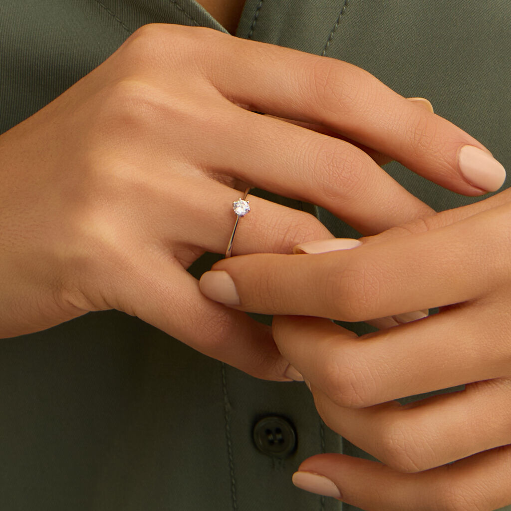 Anello Solitario Silver Elegance Argento Rodiato Cubic Zirconia - Anelli con Pietre Donna | Stroili