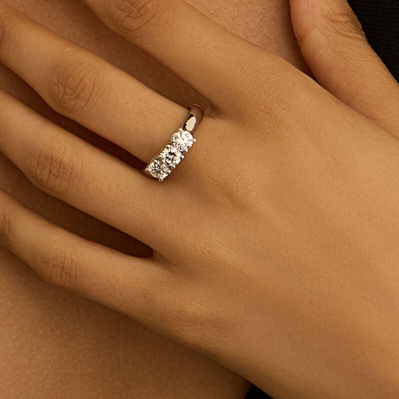 Anello Trilogy Diamade Oro Bianco Diamante Lab-Grown - Anelli con Pietre Donna | Stroili