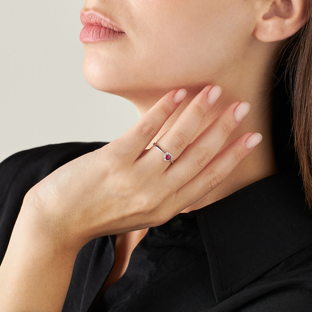 Anello Solitario Charlotte Oro Bianco Rubino Diamante - Anelli con Pietre Donna | Stroili