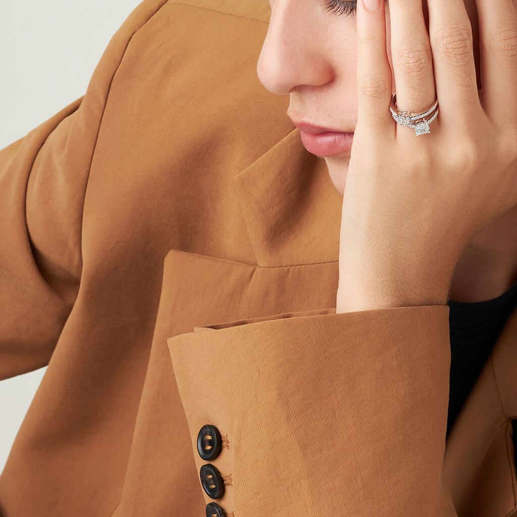 Anello Fantasia Petali Oro Bianco E Diamanti - Anelli con Pietre Donna | Stroili