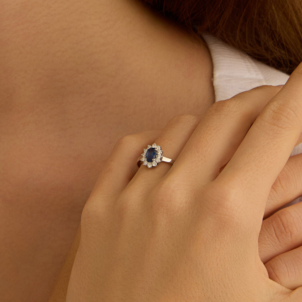 Anello Solitario Charlotte Oro Bianco E Zaffiro Con Diamanti