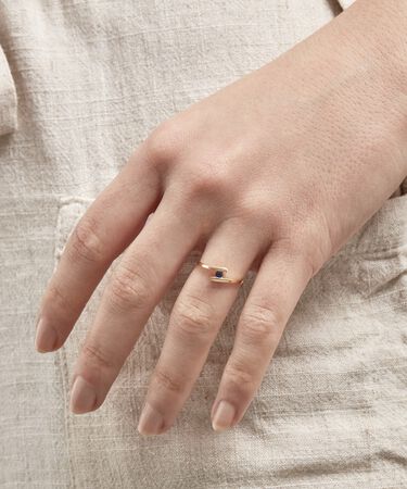 Anello Solitario Charlotte Oro Giallo Zaffiro