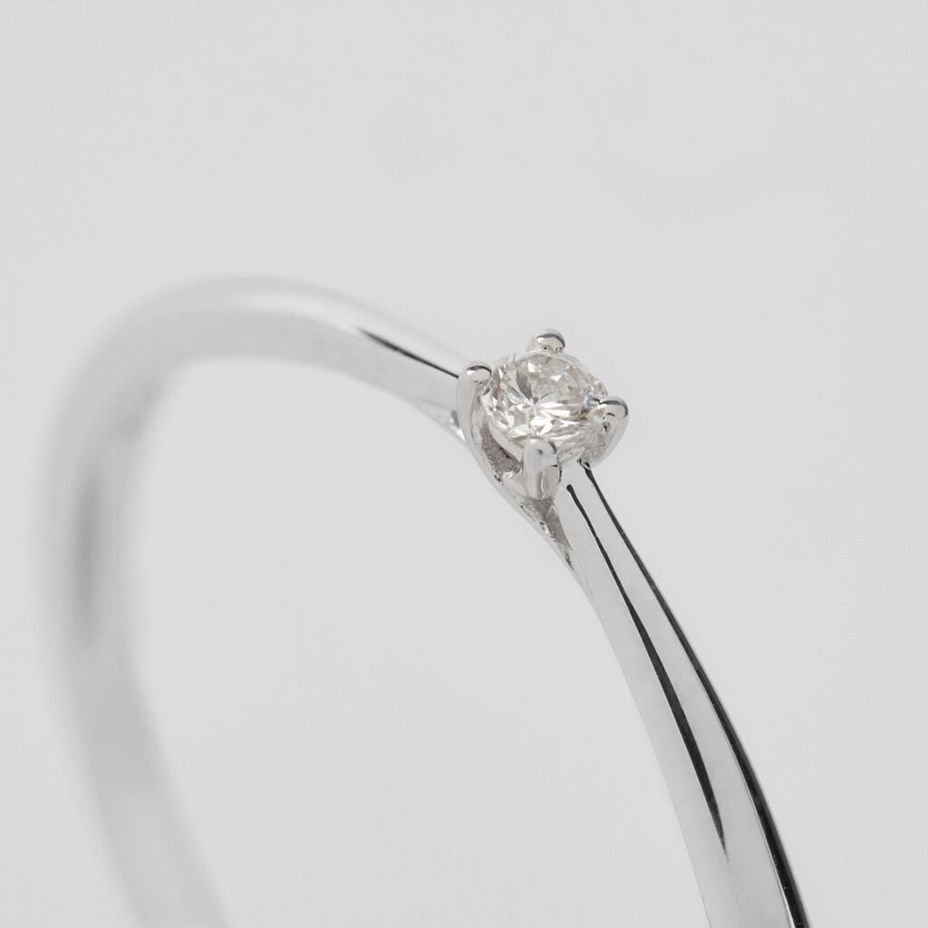 Anello Solitario Grace Oro Bianco Diamante - Anelli con Pietre Donna | Stroili