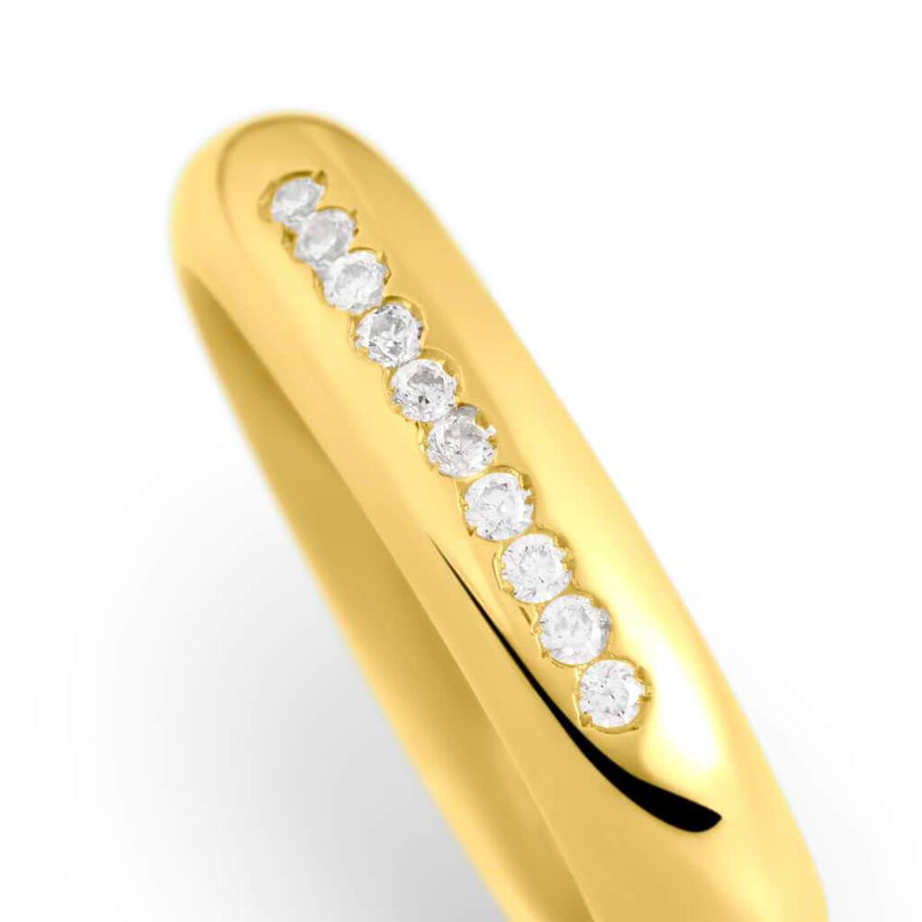 Fede Classica Leggera 4 mm Oro Giallo Diamante - Anelli con Incisione Donna | Stroili