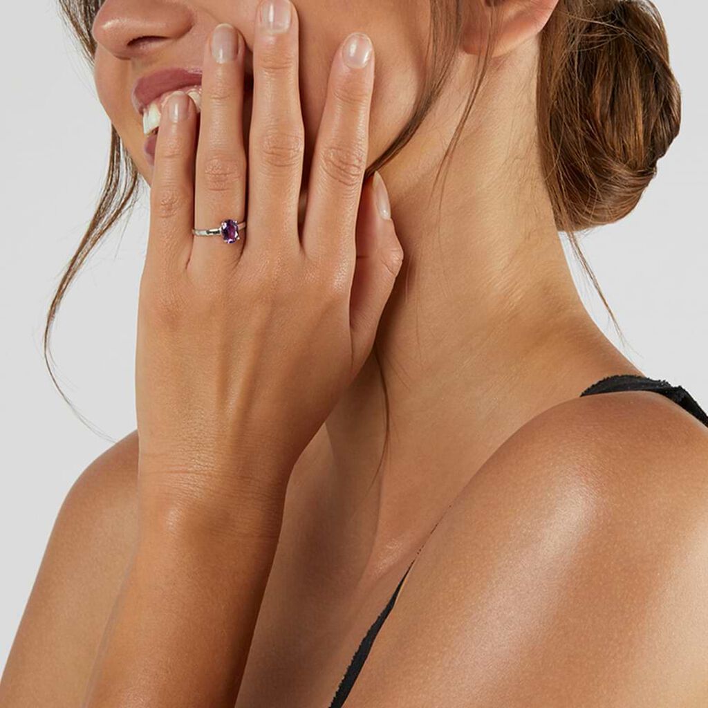 Anello Solitario Amélie Oro Bianco Ametista - Anelli con Pietre Donna | Stroili