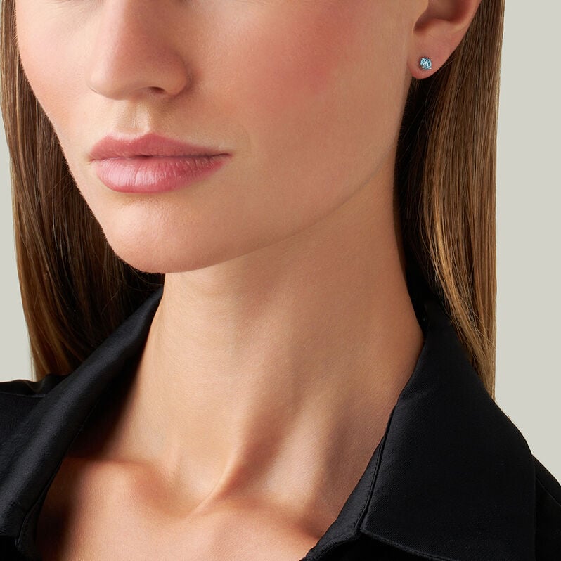 Orecchini Lobo Punto Luce Diamade Oro Bianco Diamante Lab-Grown - Orecchini a Lobo Donna | Stroili