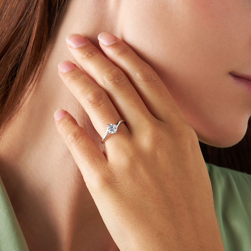 Anello Solitario Claire Oro Bianco Cubic Zirconia - Anelli con Pietre Donna | Stroili