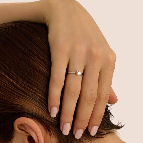 Anello Solitario Claire Oro Bianco Cubic Zirconia - Anelli con Pietre Donna | Stroili