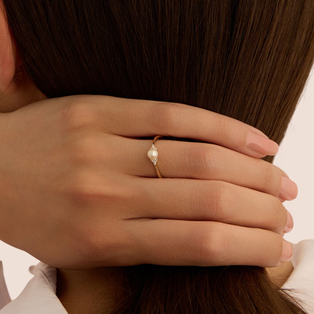 Anello Solitario Gabrielle Oro Giallo Perla D'Acqua Dolce Cubic Zirconia