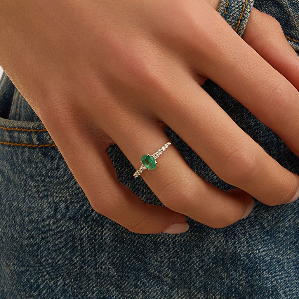 Anello Solitario Charlotte Oro Bianco Smeraldo Diamante