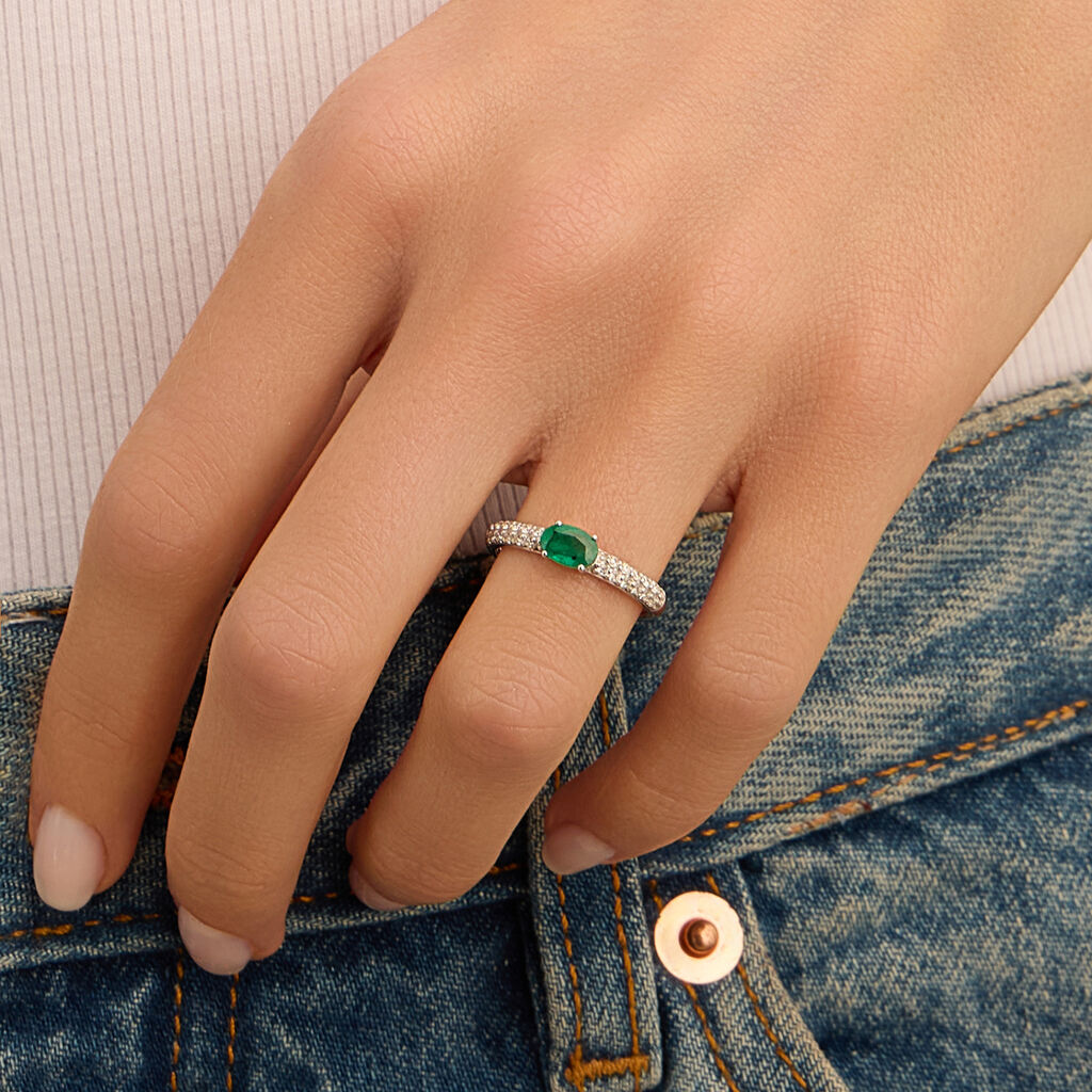 Anello Solitario Charlotte Oro Bianco Smeraldo Diamante - Anelli Donna | Stroili