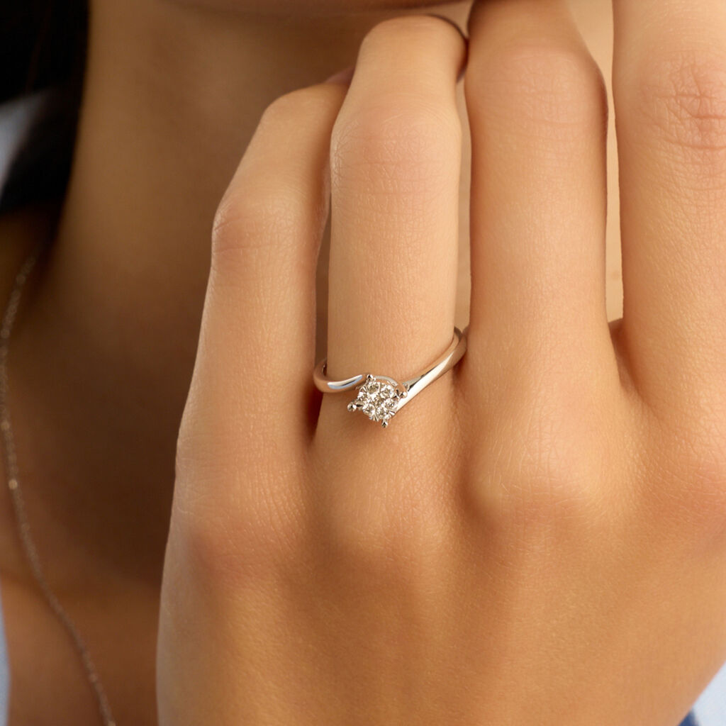 Anello Solitario Petali Oro Bianco Diamante