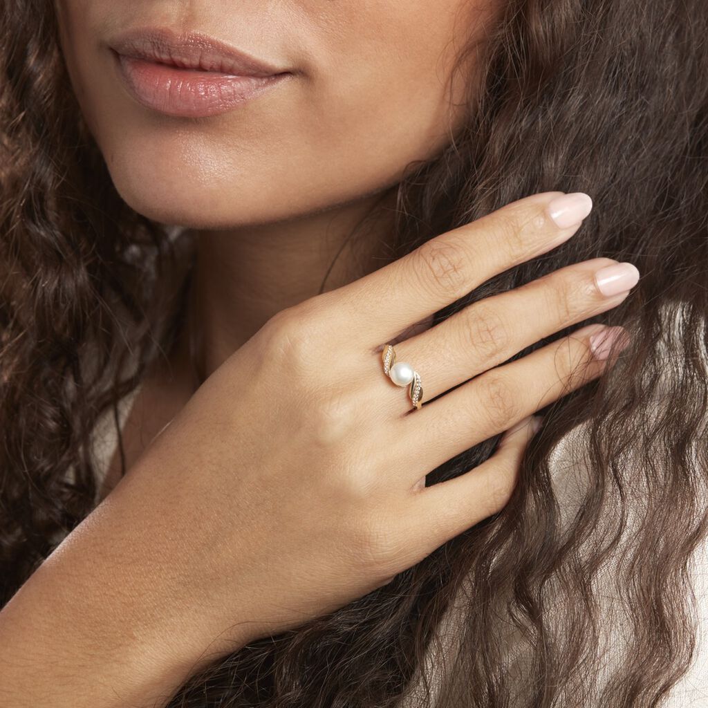 Anello Solitario Gabrielle Oro Giallo Perla D'Acqua Dolce Cubic Zirconia - Anelli con Pietre Donna | Stroili