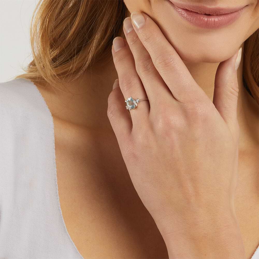 Anello oro bianco online con pietra acquamarina