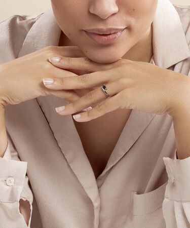 Anello Solitario Charlotte Oro Bianco Zaffiro
