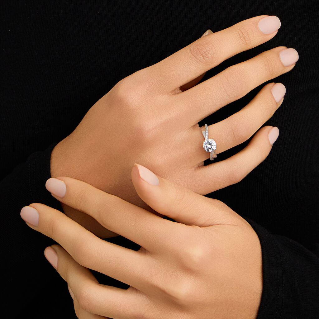Anello Solitario Silver Elegance Argento Rodiato Cubic Zirconia - Anelli con Pietre Donna | Stroili