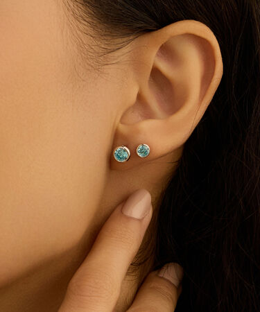 Orecchini Lobo Punto Luce Silver Rainbow Argento Rodiato Cubic Zirconia