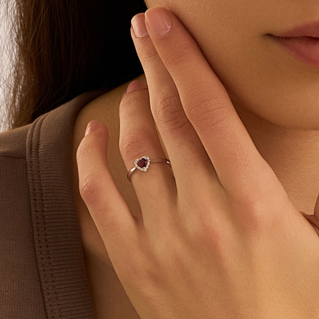 Anello Solitario Charlotte Oro Bianco Rubino Diamante