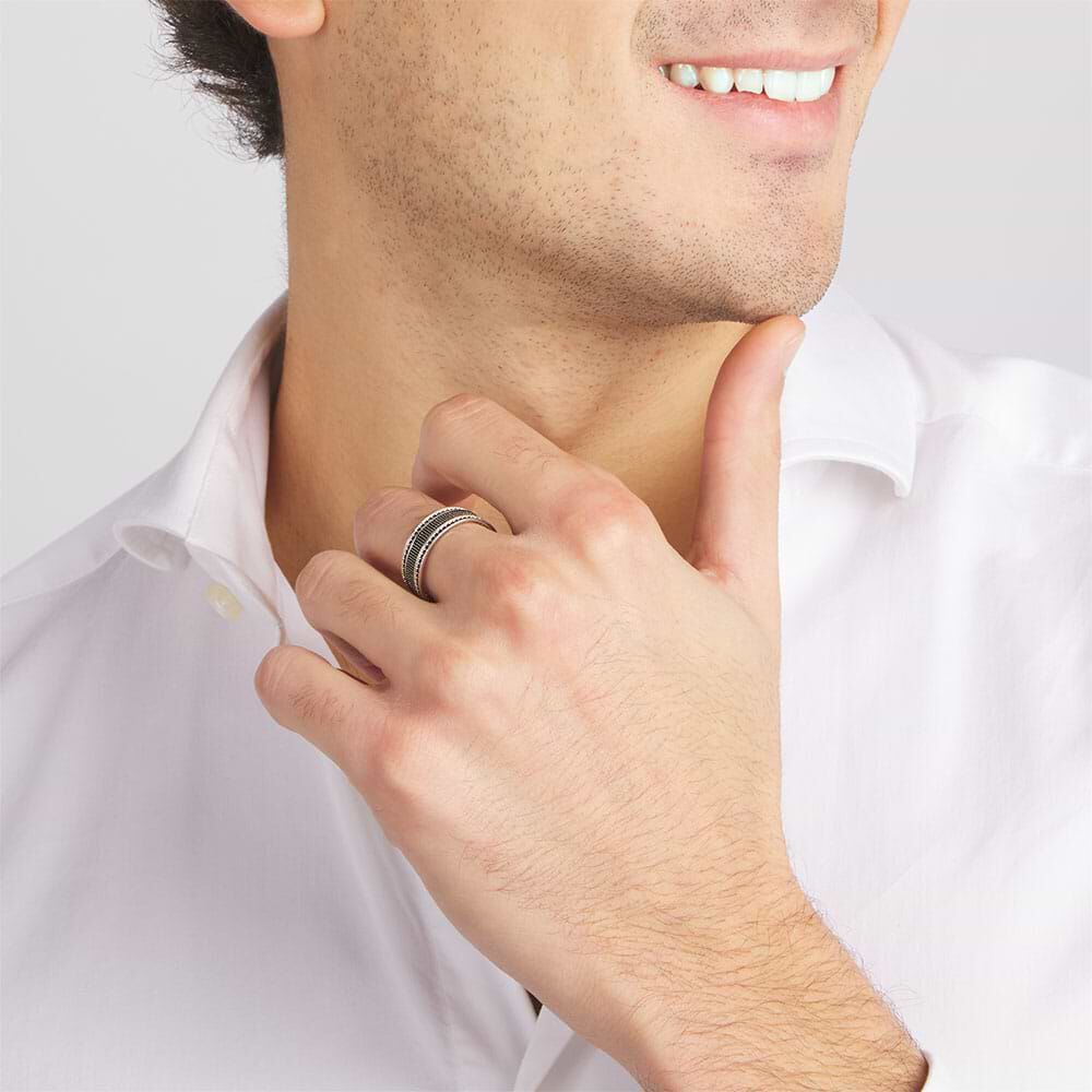 Anello fascia argento uomo on sale