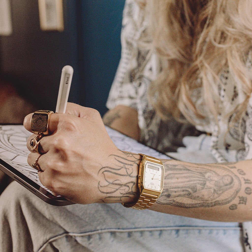 Orologio Al Quarzo Casio Vintage Aq-230ga-9dmqyes