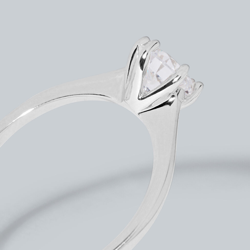 Anello Solitario Silver Elegance Argento Rodiato Cubic Zirconia - Anelli con Pietre Donna | Stroili