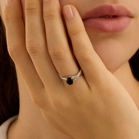 Anello Solitario Charlotte Oro Bianco Zaffiro - Anelli con Pietre Donna | Stroili