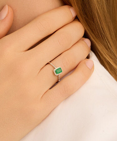 Anello Solitario Charlotte Oro Bianco Smeraldo Diamante