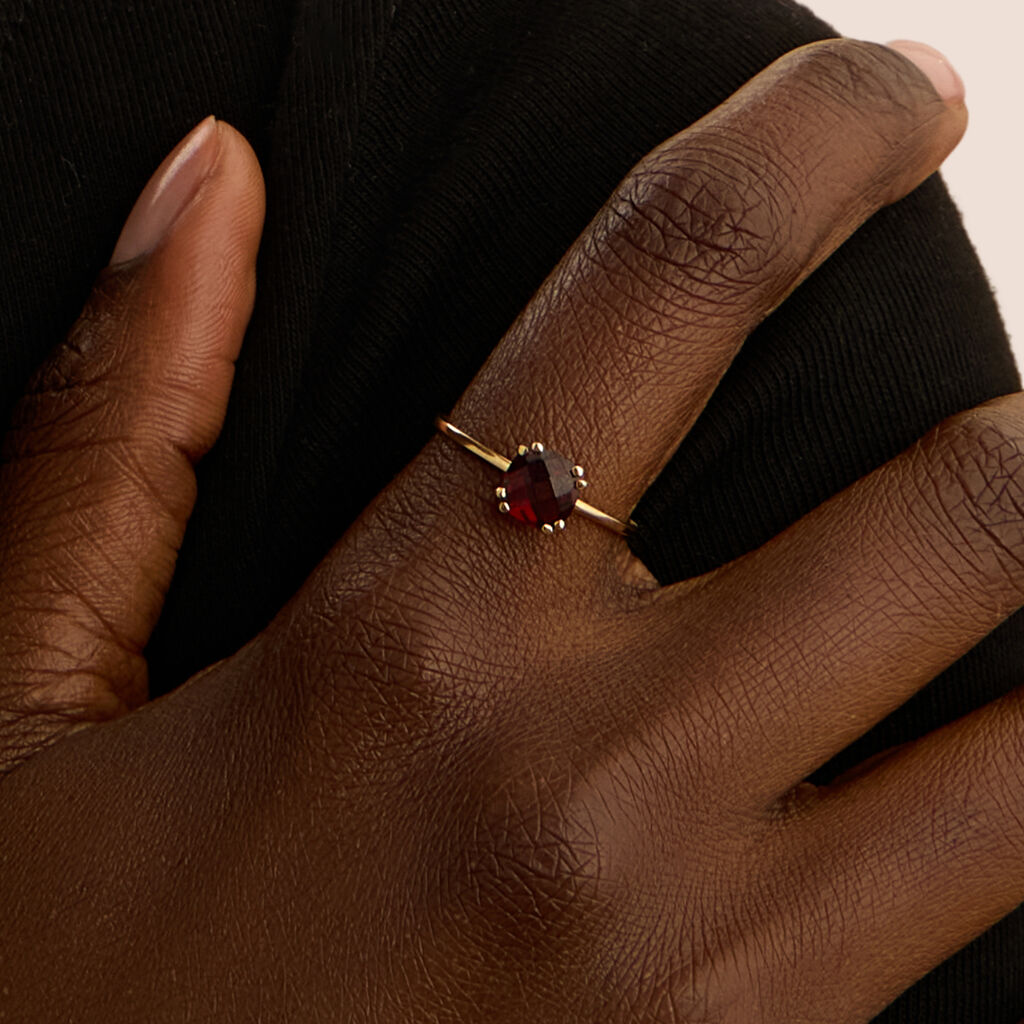 Anello Solitario Amélie Oro Giallo Granato Mozambico