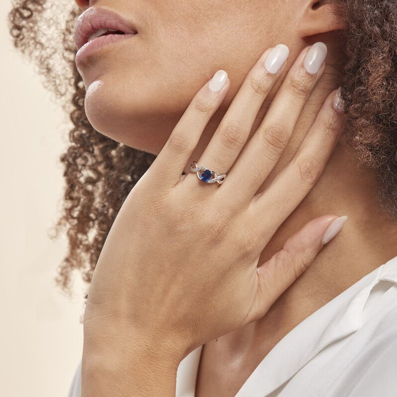 Anello Charlotte Oro Bianco Zaffiro Diamante - Anelli con Pietre Donna | Stroili