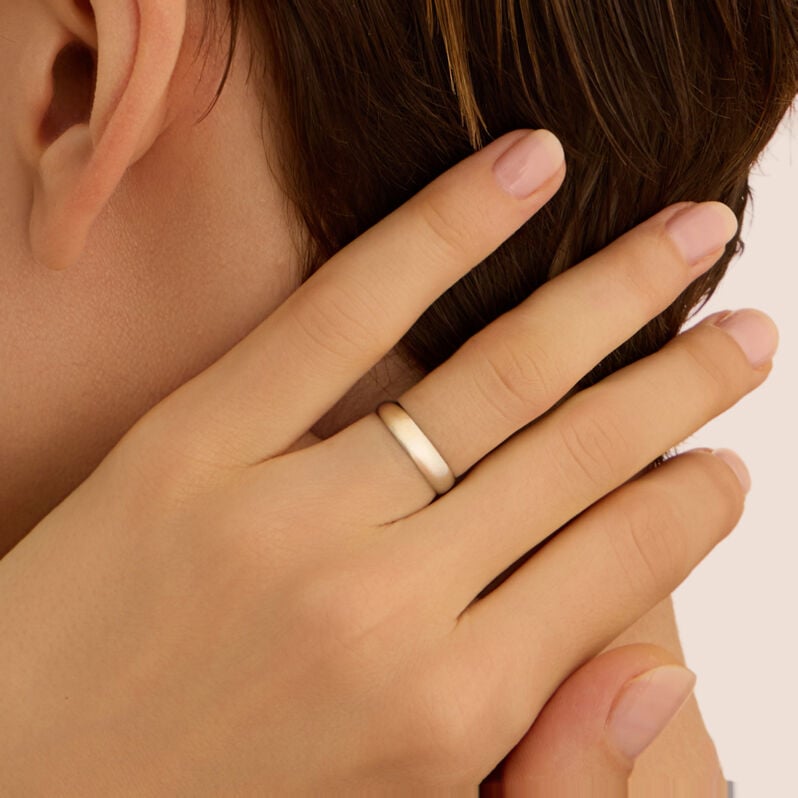 Fede Mantovana Leggera 4 mm Oro Bianco - Anelli con Incisione Unisex | Stroili