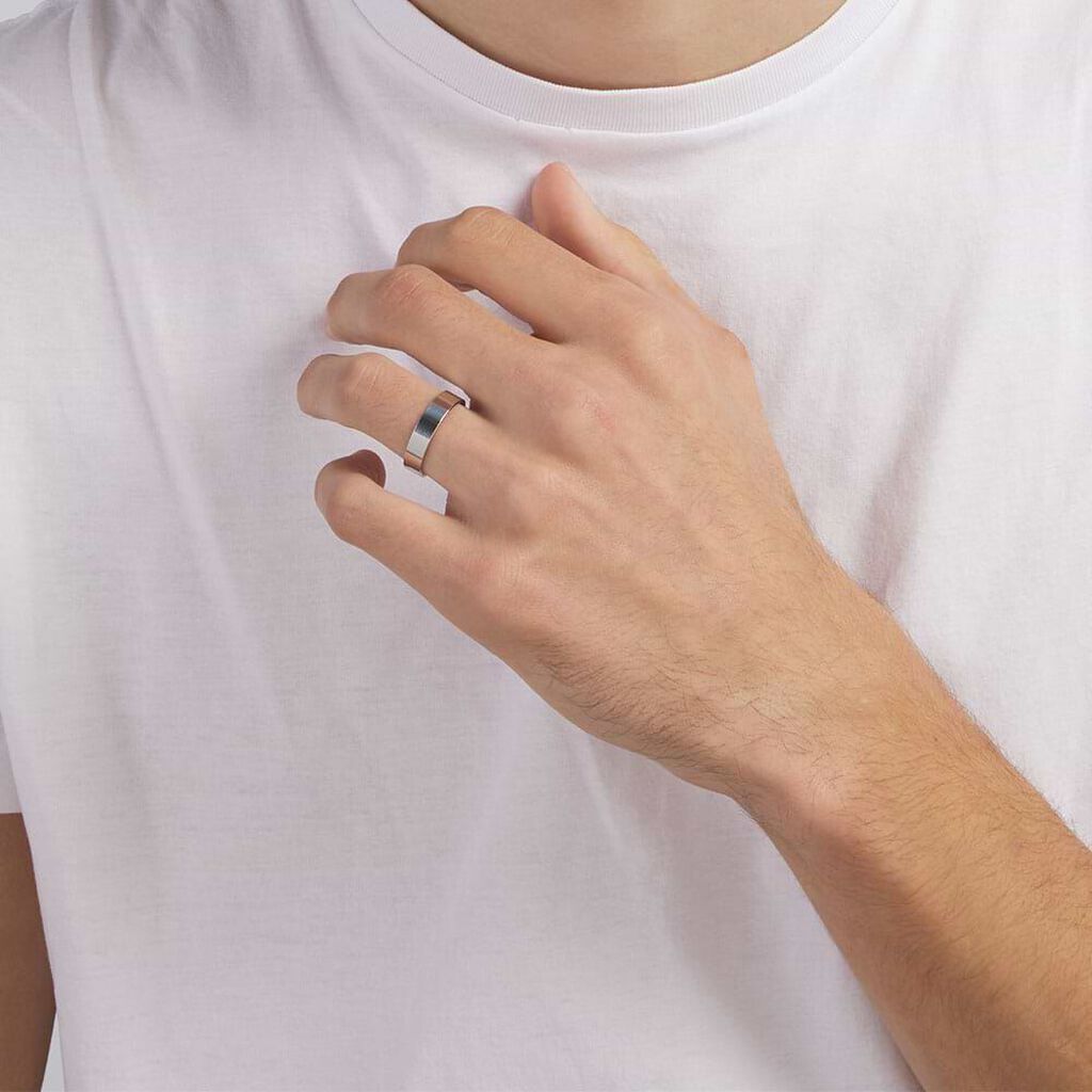 Anello Fascia Gentleman Argento Rodiato - Anelli con Incisione Uomo | Stroili